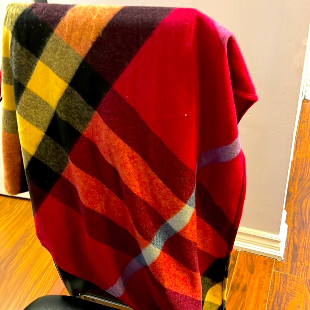 Authentic Burberry Scarf 100% Cashmere
